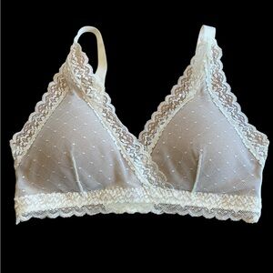 a.n.a Ono Susan Wrap Front Lace Bra Cream Size L